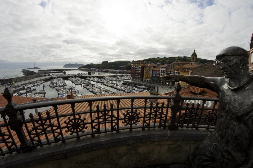 Andra Mari Apartamentu Turistikoak Bermeo Oda fotoğraf