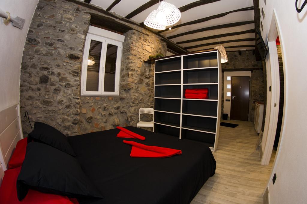 Andra Mari Apartamentu Turistikoak Bermeo Oda fotoğraf