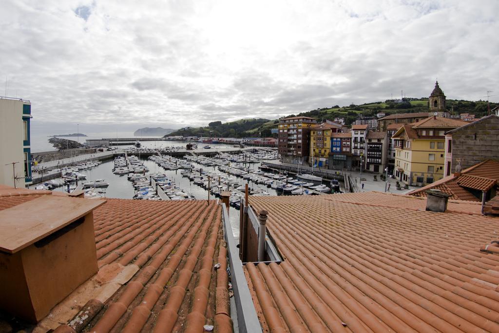Andra Mari Apartamentu Turistikoak Bermeo Oda fotoğraf