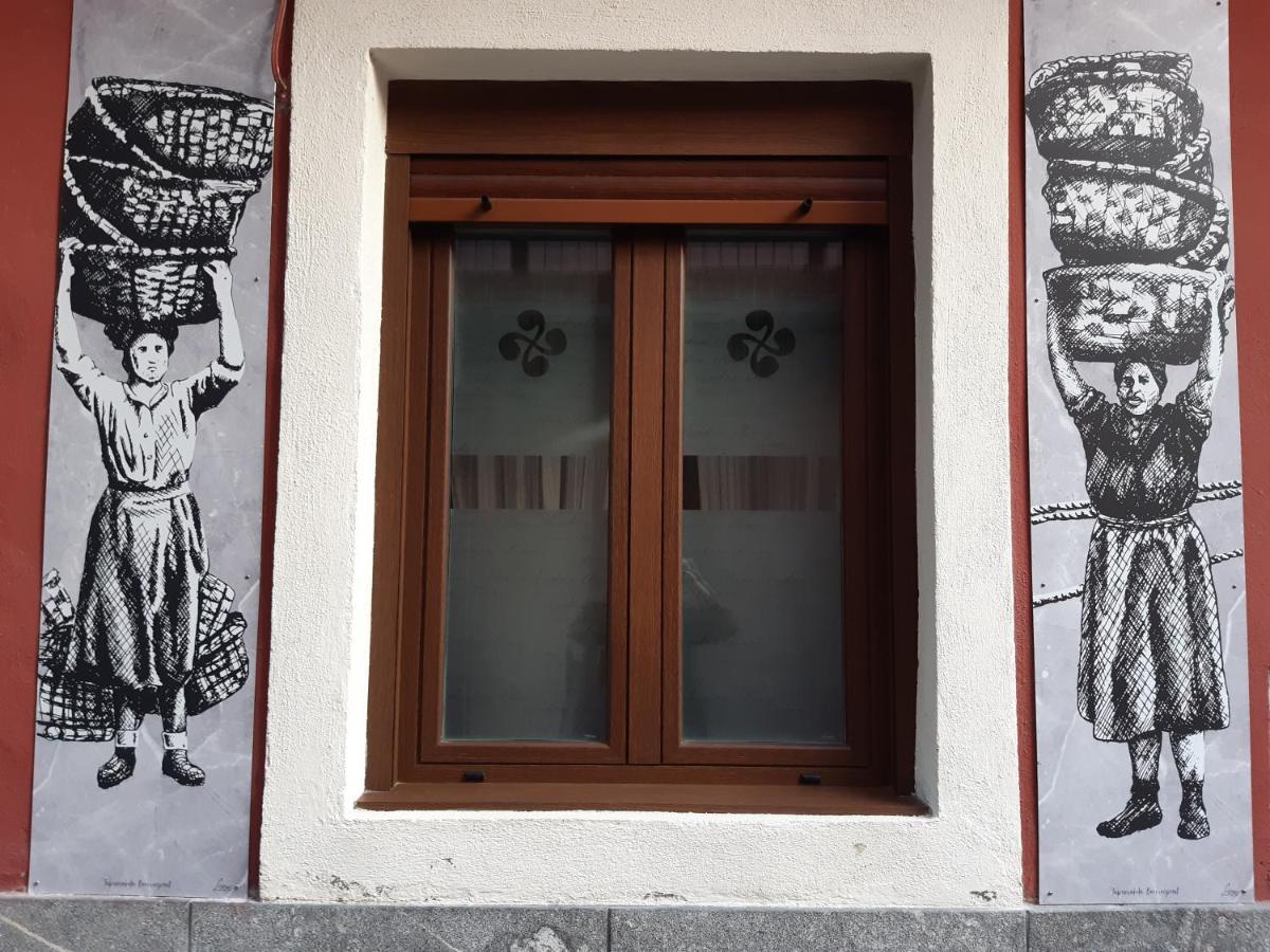 Andra Mari Apartamentu Turistikoak Bermeo Dış mekan fotoğraf
